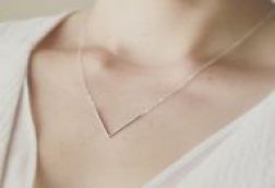 Know About Thin and Minimalist Jewelry