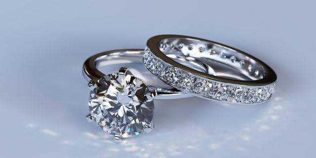 Wedding Band That Fits Around Engagement Ring