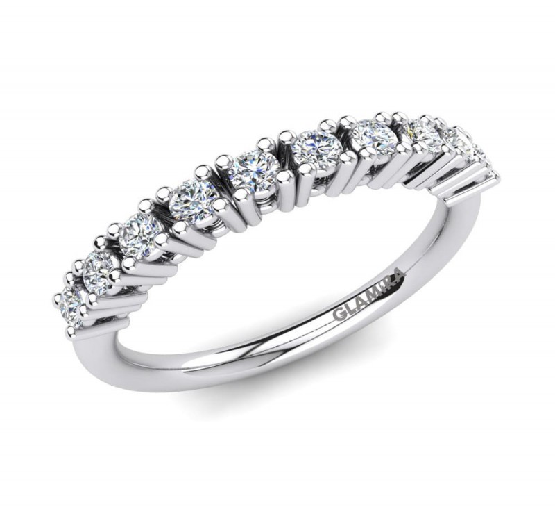 Create Your Own Engagement Rings With Diamond District Stores