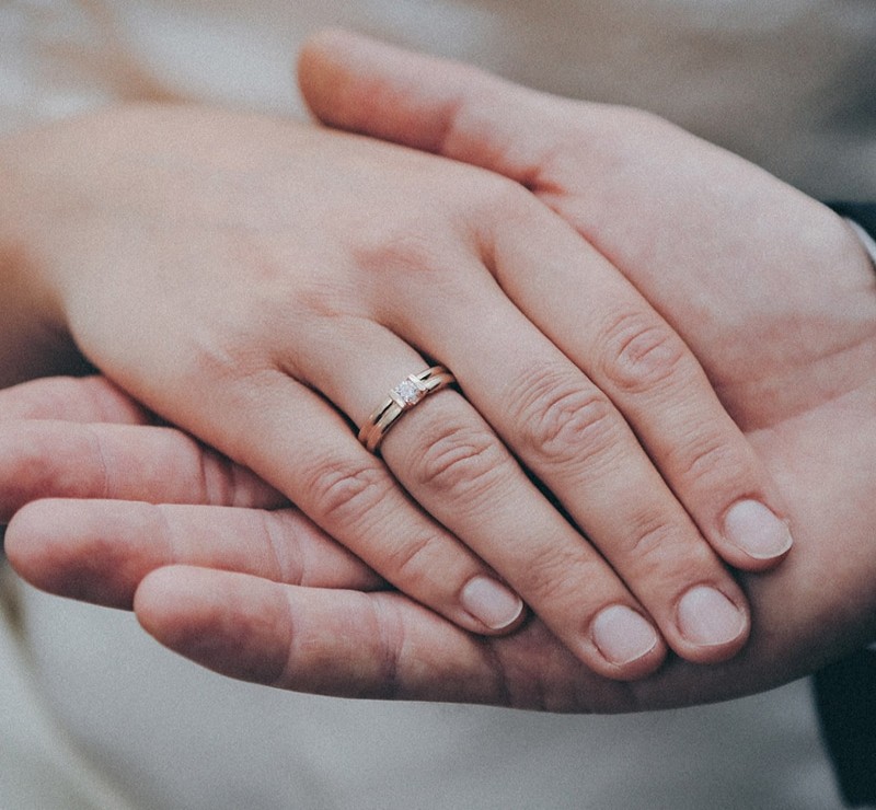 Elegant White Diamond Wedding Rings for a Timeless Look