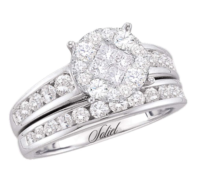 How to Choose the Perfect Engagement Ring Online