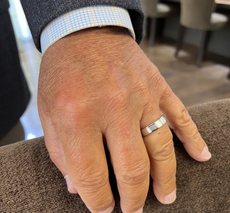A Comprehensive Guide to Mens Wedding Bands