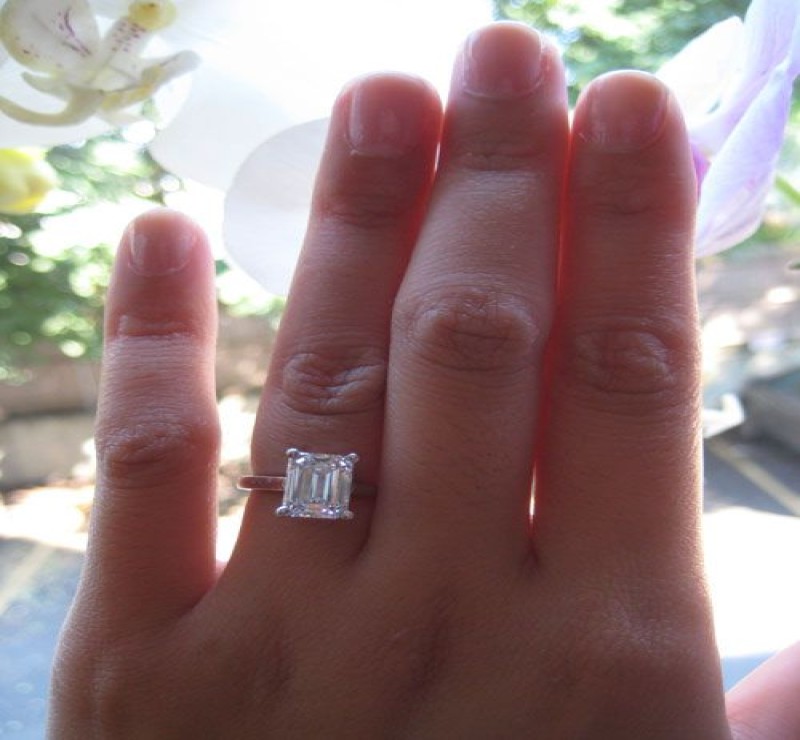 The Ultimate Guide to Buying Engagement Rings Online