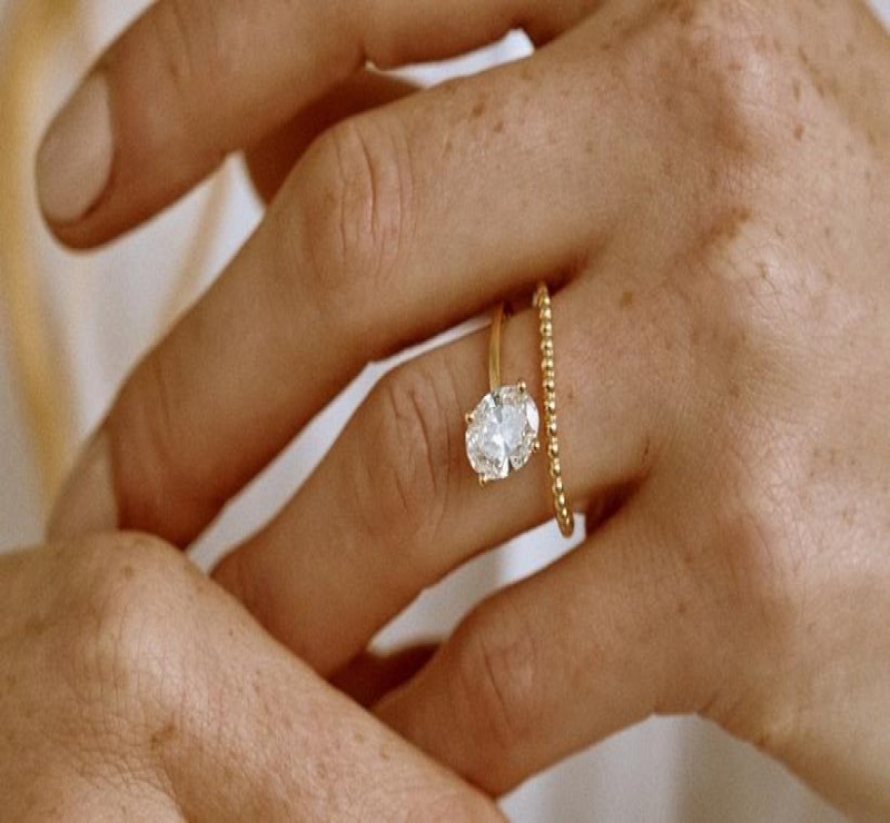 Celebrate Your Love Story with Unique Wedding Bands for Couples