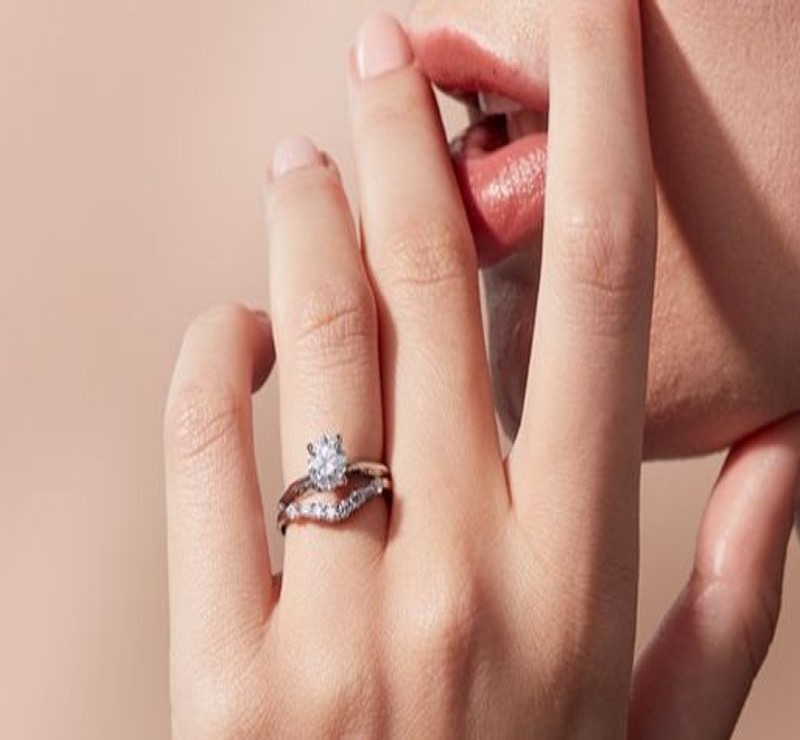Exploring the Unique Style of Blue Nile Wedding Bands