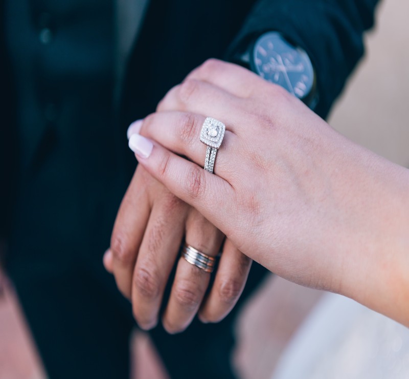 Discover Unique Engagement Rings That Capture