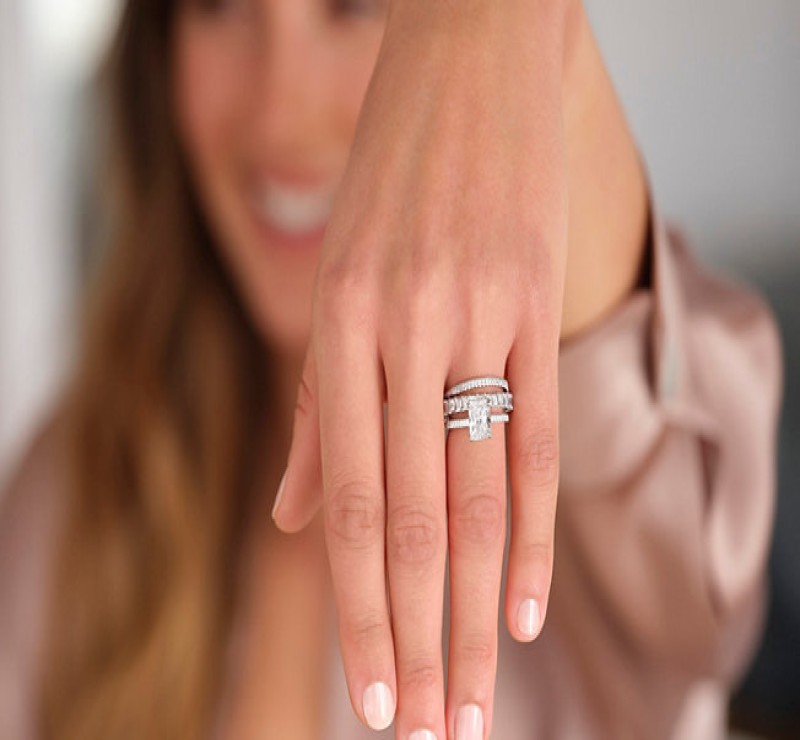 Celebrate Love with Exquisite Wedding Rings for Women
