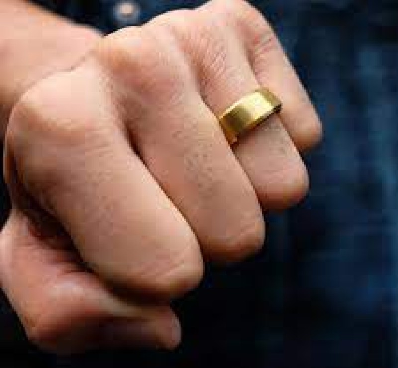 Unique Wedding Bands to Wow Your Partner