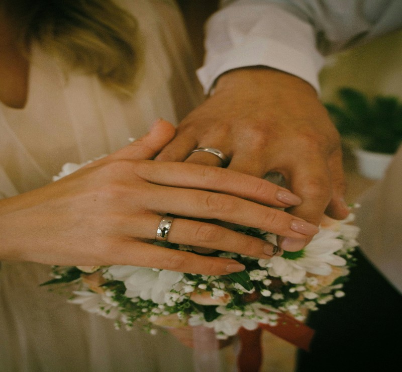 Men's Wedding Bands Classic vs. Modern Designs